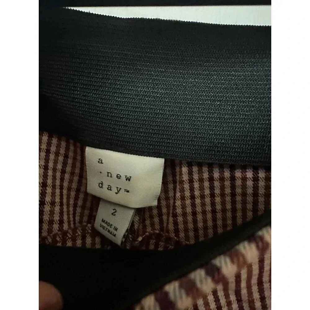 A new day Women’s size 2 checkered pants